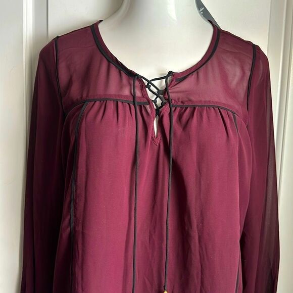 Abercrombie & Fitch top - Picture 1 of 7